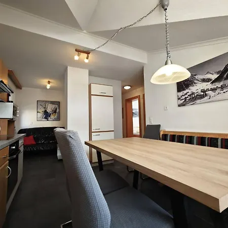 Bella Mira Apartment *